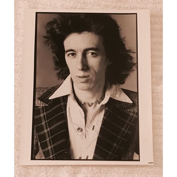BILL WYMAN B&W Promo Photo Rolling Stones Press Photograph SIGNED AUTOGRAPHED - Picture 1 of 7